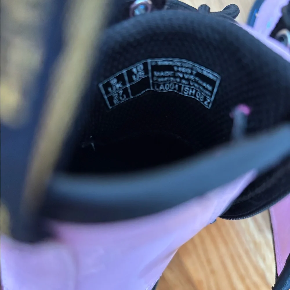 Dr. Martens glossy pastel